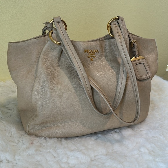 💯Authentic Prada Tote Leather Women's Bag🍀 - Picture 3 of 16